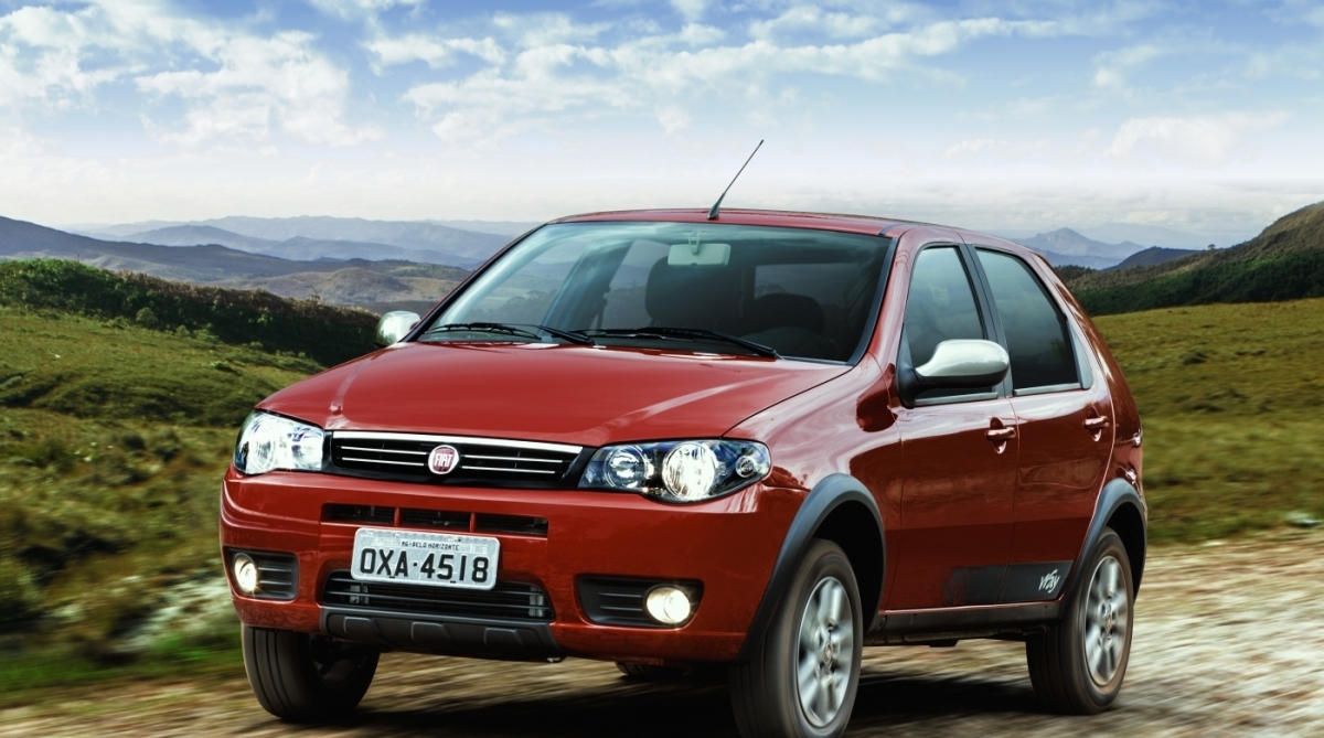 Compacto só conseguiu tomar o posto do Gol, como o carro de entrada mais vendido no ano, em 2014
