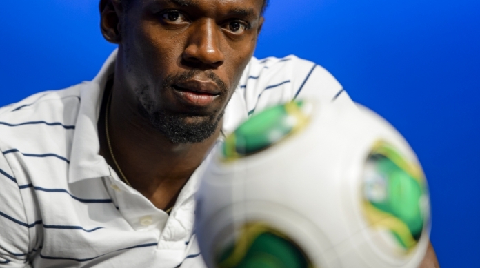 Louco por futebol, Usain Bolt vai revelar hoje por qual clube vai atuar