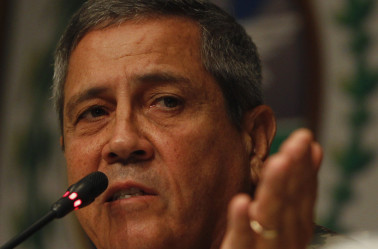 Defesa diz que Braga Netto não é 'desobediente' e pede a Moraes que solte general