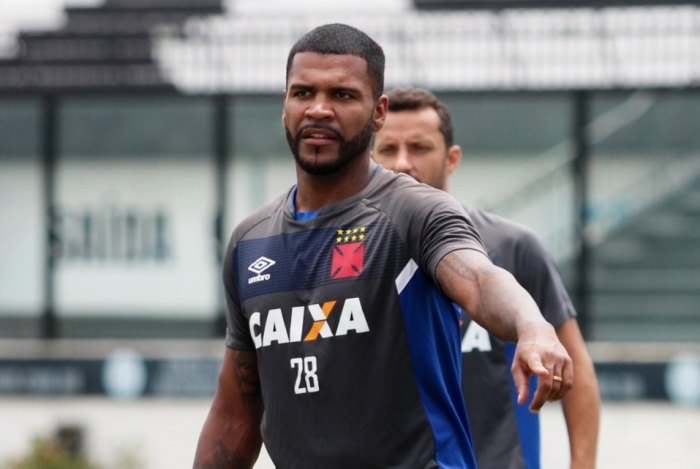 Sem jogar h&aacute; mais de um ano, Breno deve ter contrato rescindido pelo Vasco