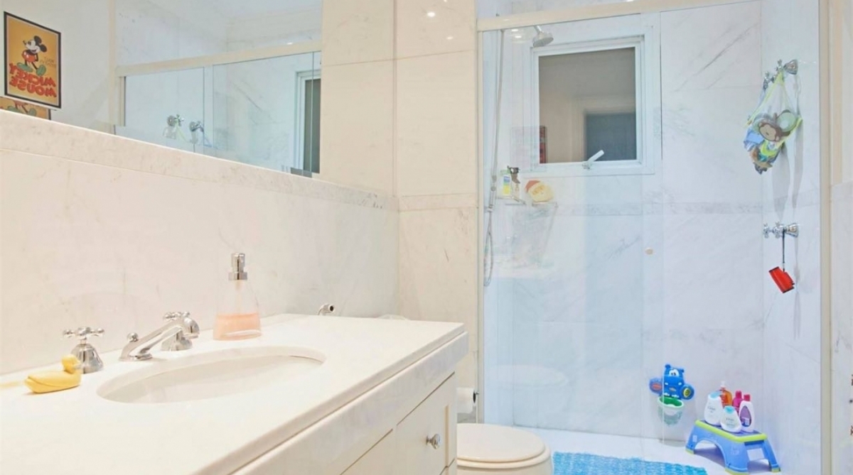 Apartamento milionário de Luciana Gimenez