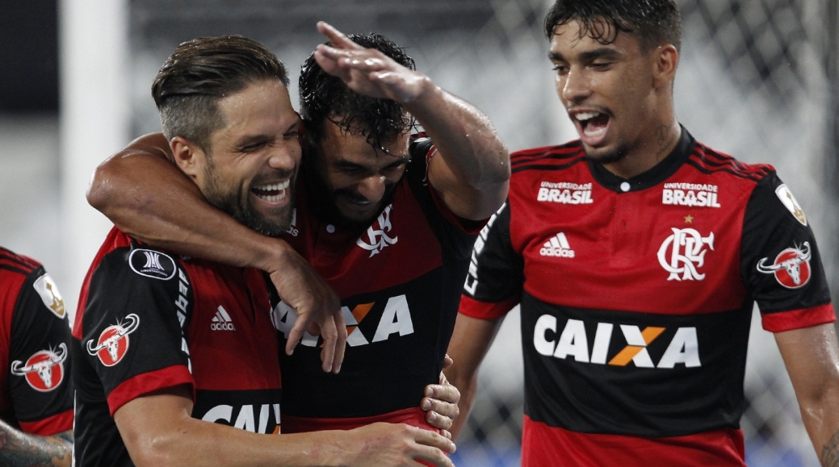 28/02/2018 - Taça Conmebol Libertadores da América 2018 - Jogo entre as equipes do Flamengo, do Brasil, e River Plate, da Argentina, no estádio Nilton Santos, o Engenhão. Foto de Alexandre Brum / Agência O Dia - ATAQUE ESPORTE FUTEBOL INTERNACIONAL CONMEBOL LIBERTADORES AMERICA JOGO PARTIDA CONFRONTO