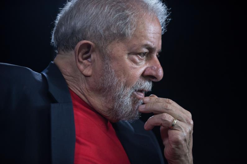 Lula admite pela primeira vez a possibilidade de ir para a cadeia.