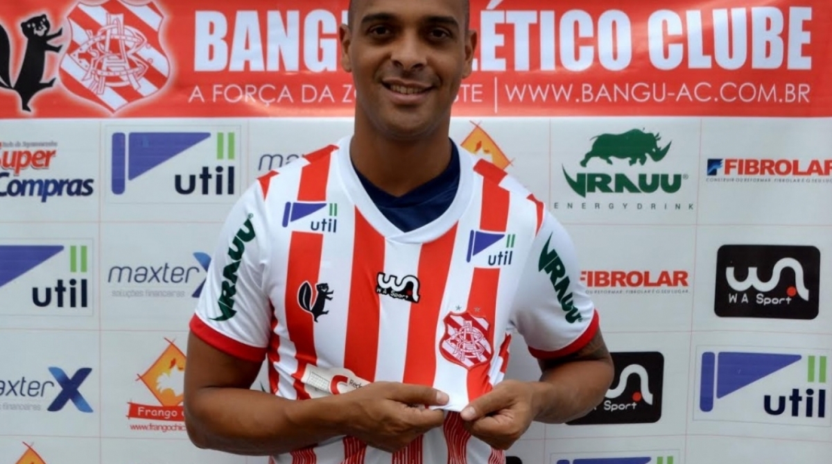 T&aacute;ssio refor&ccedil;a o ataque do Bangu