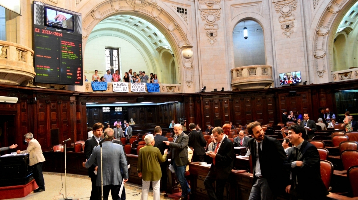 Funcionalismo quer acompanhar votação de veto - Paulo Carneiro/Parceiro/Agência O Dia