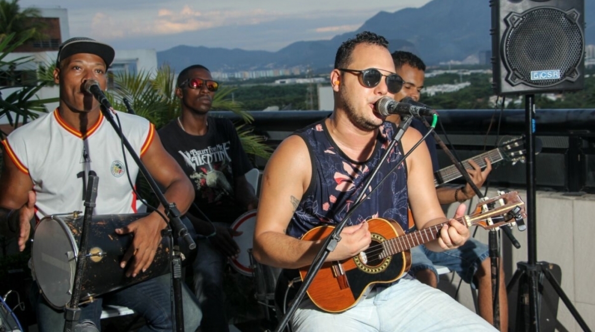 Uma das profissões em alta no aplicativo é o de cavaquinista 