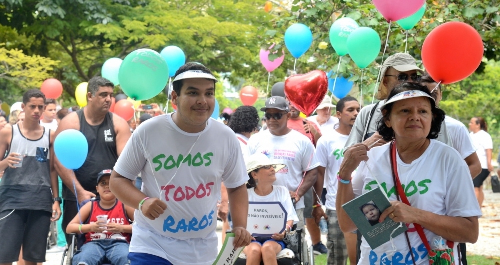 Em protesto contra a falta de medicamentos para doenas graves, aconteceu a 4 Caminhada Minha Vida No Tem Preo, no Flamengo