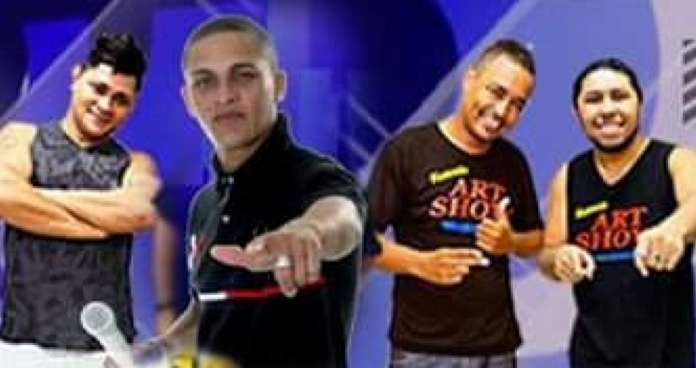 Grupo Forroz�o #ArtShow � sucesso na Feira de S�o Crist�v�o