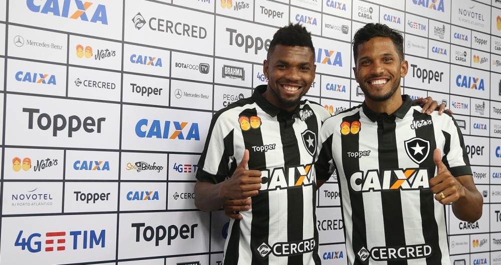 Volante Marcelo e zagueiro Yago s�o apresentados e j� est�o � disposi��o para o jogo de hoje � noite