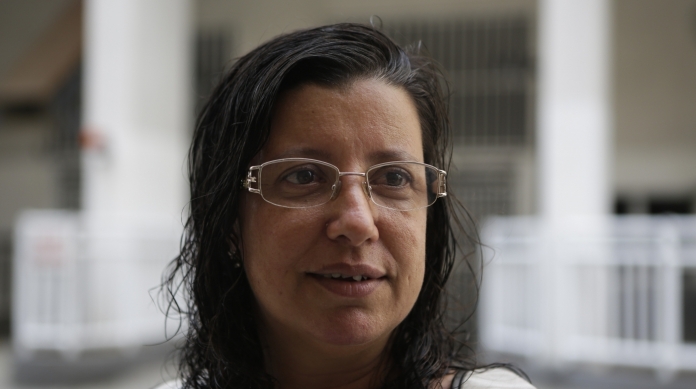 CLAUDINEIA DE OLIVEIRA, 44 anos, empregada dom�stica, mora em Japeri.