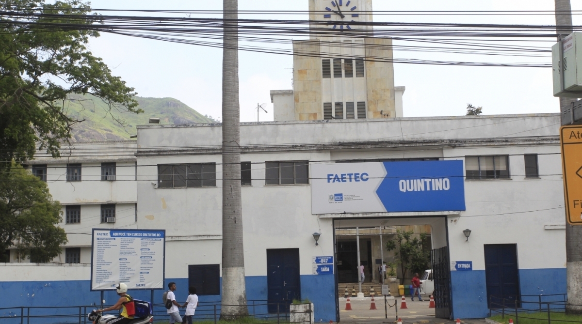 Faetec, campus Quintino: recursos ser&atilde;o usados para higieniza&ccedil;&atilde;o e compra de equipamentos para um retorno seguro &agrave;s aulas - Ma&iacute;ra Coelho / Ag&ecirc;ncia O Dia