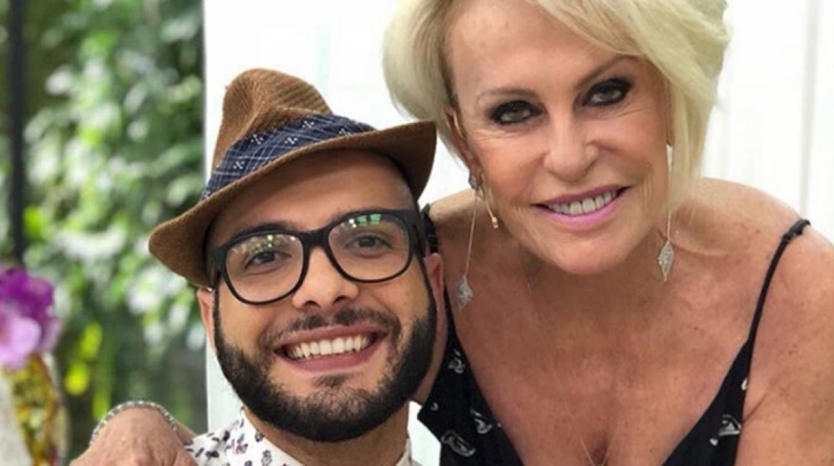 Mahmoud posa com Ana Maria Braga