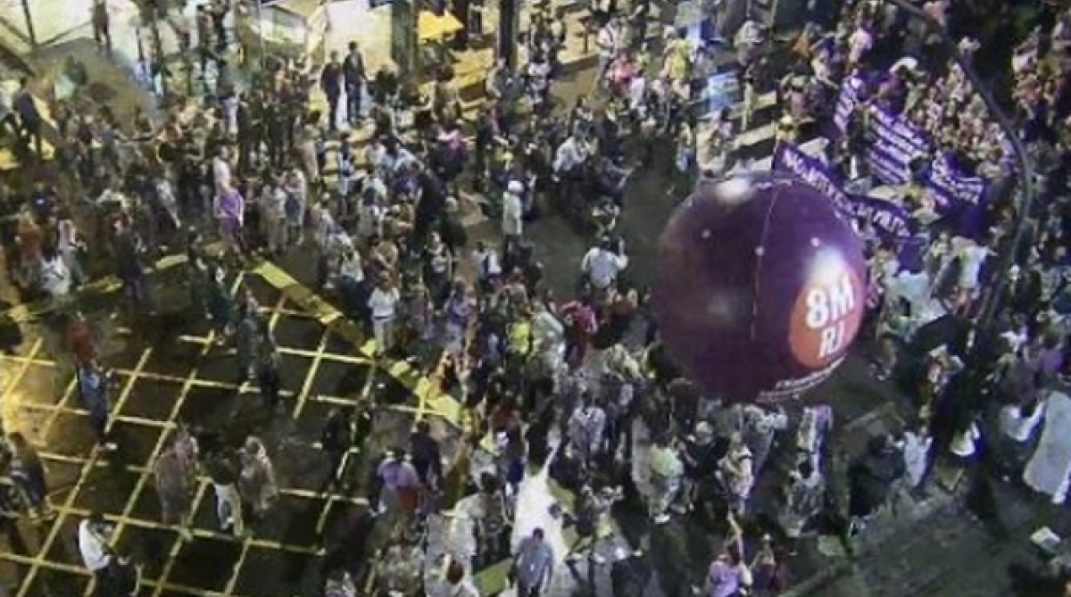 Mulheres em ato no Centro do rio - Reprodução Twitter