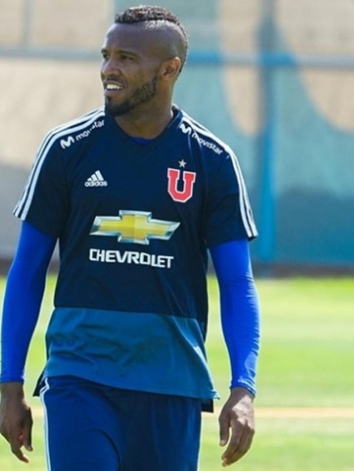 Rafael Vaz com a camisa da Universidad de Chile