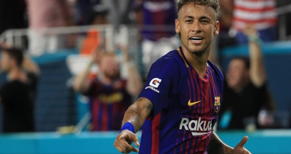 Neymar com a camisa do Barcelona