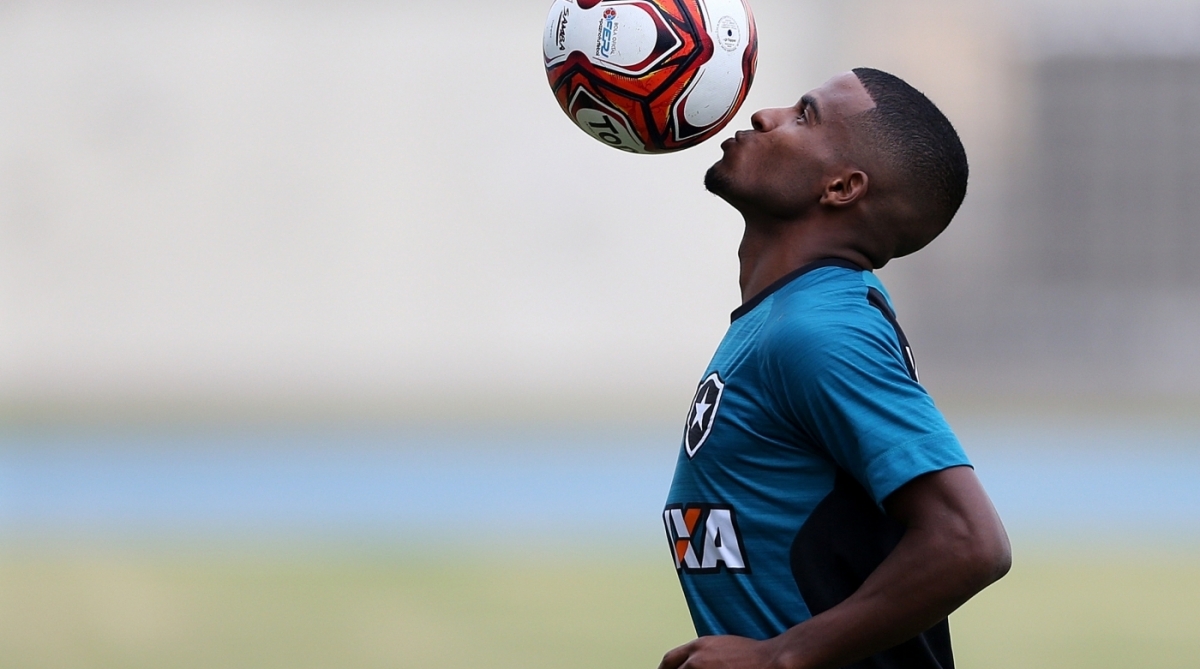 Ezequiel: três anos de contrato  - VÍTOR SILVA / SS PRESS / BOTAFOGO