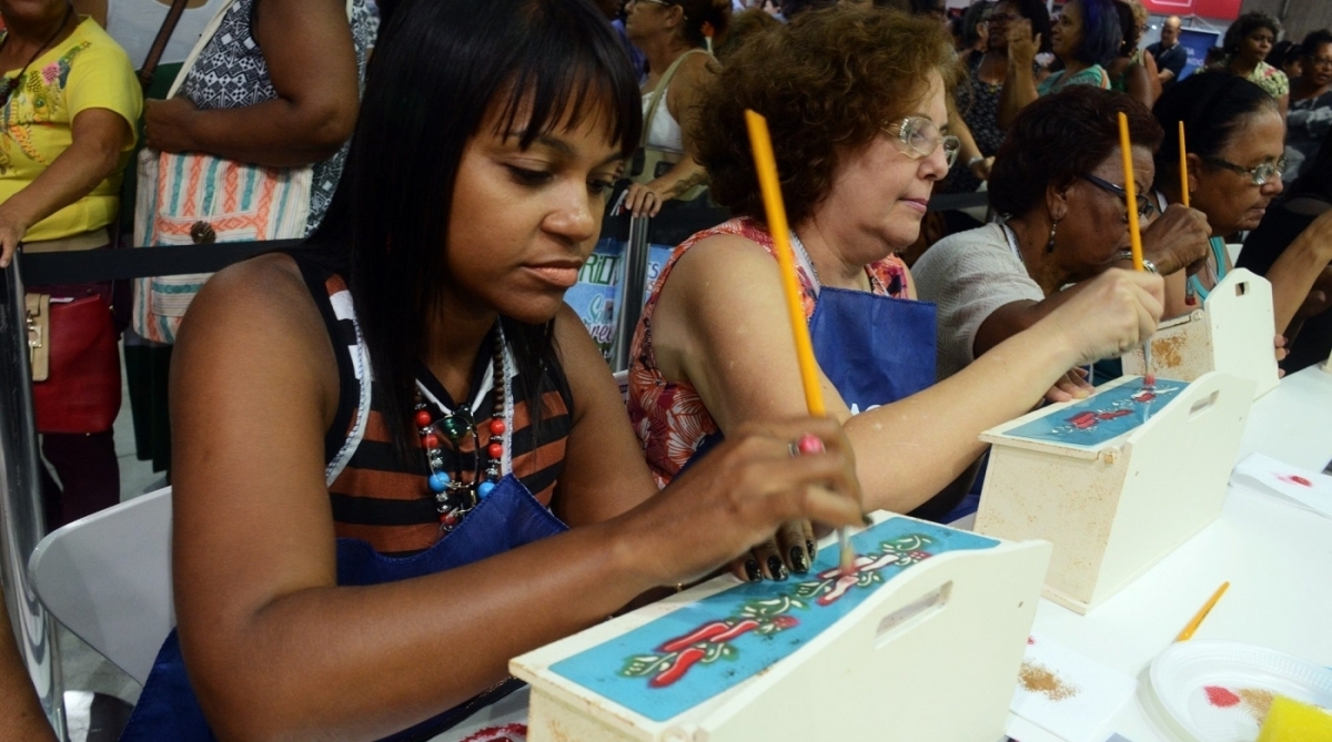 Feira de artesanato vai oferecer oficinas como terapia