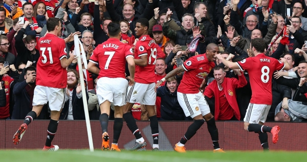 Manchester United bateu Liverpool com dois gols de Rashford