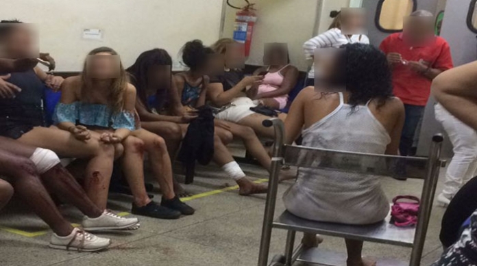 Internautas postaram fotos da emerg�ncia do hospital com feridos 