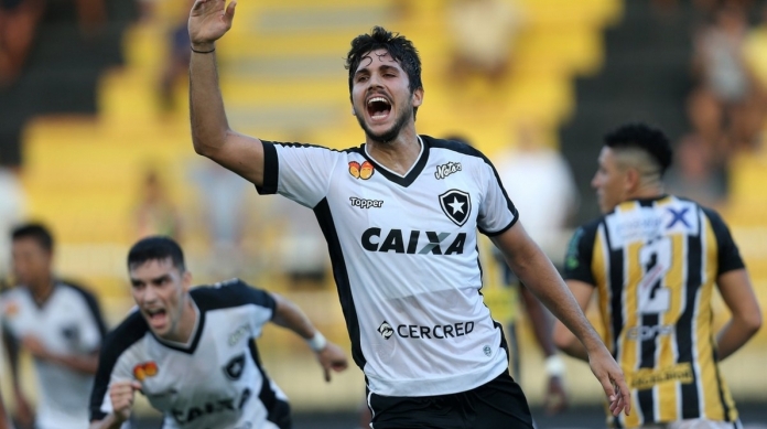 O zagueiro Igor Rabello marcou o gol de empate do Botafogo