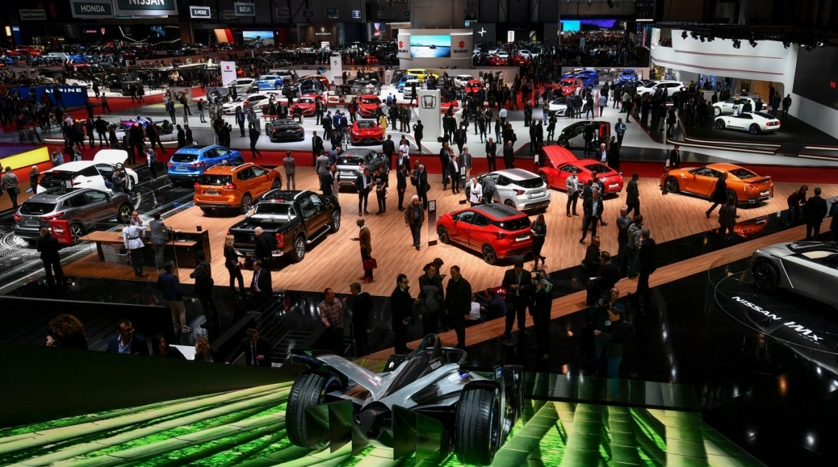 Porsche 911 GT3 RS é uma versão mais agressiva do superesportivo alemão