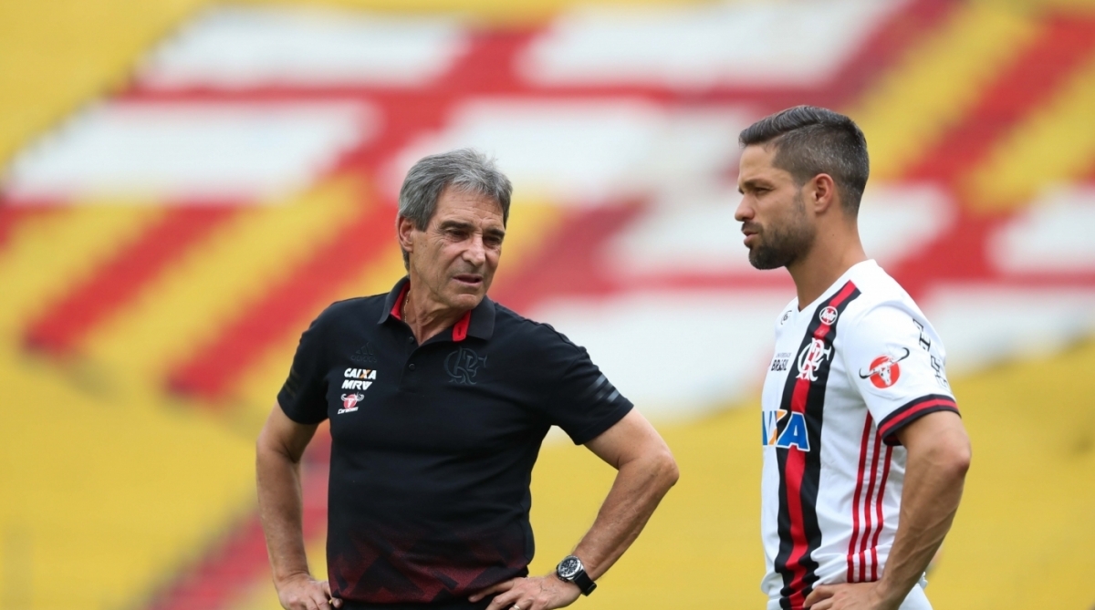 Carpegiani treinou o time campe&atilde;o em 1981 - Gilvan de Souza / Flamengo
