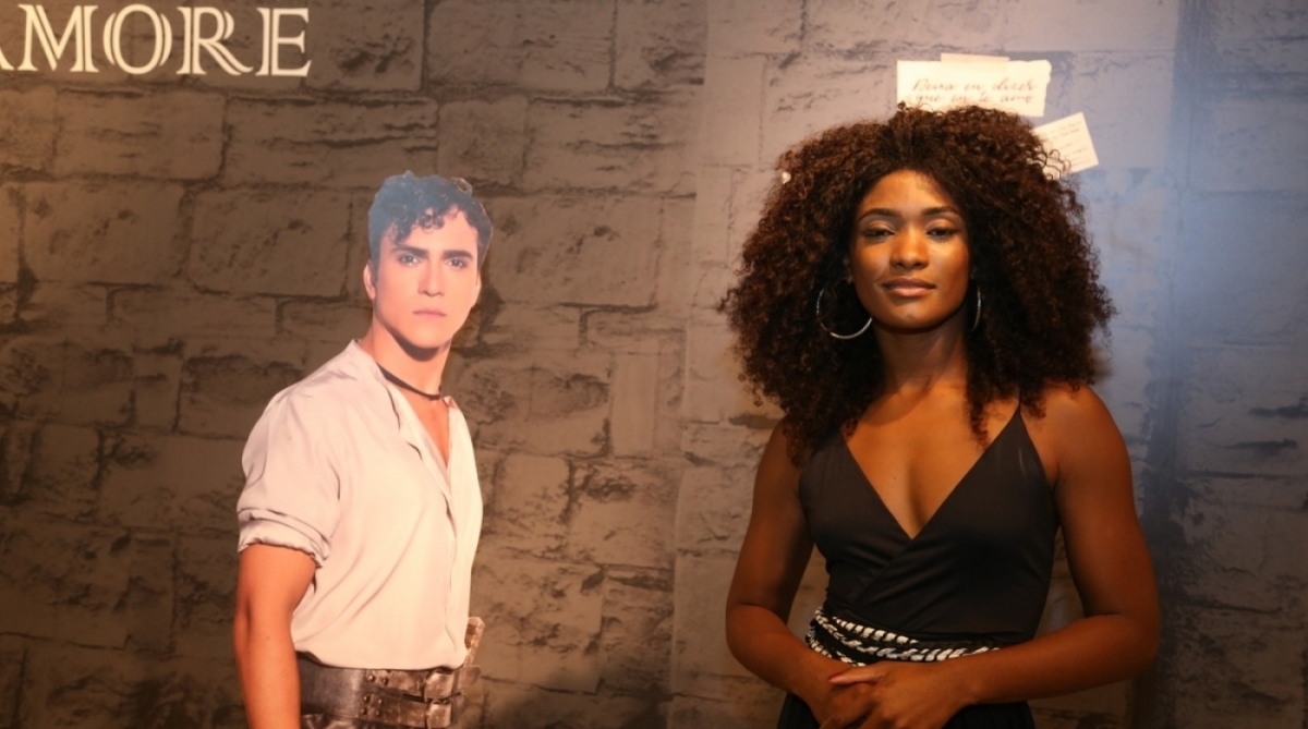 Erika Januza - Ag. Newd