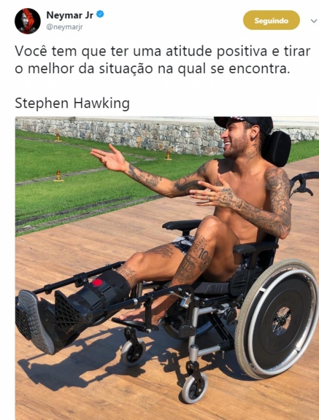 Neymar e a polêmica foto na homenagem a Stephen Hawking - Reprodução Twitter