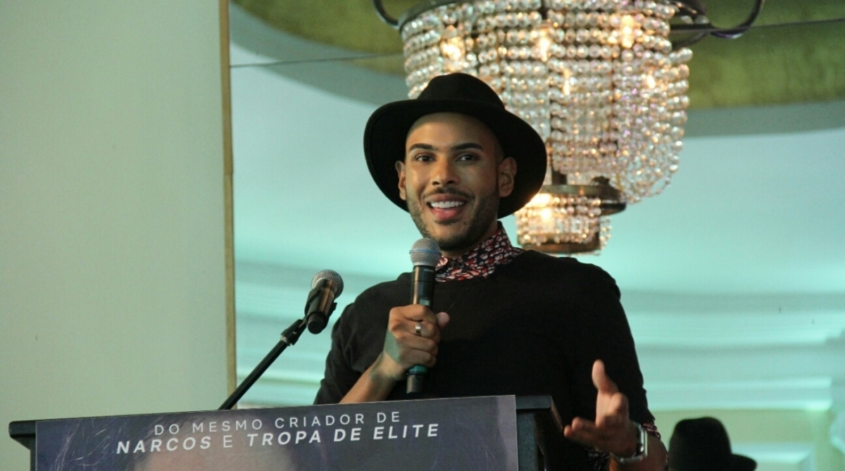 Famosas participam de coletiva de imprensa da série 'O Mecanismo'