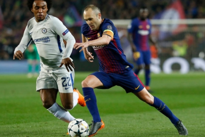 Iniesta � um �dolo da hist�ria do Barcelona