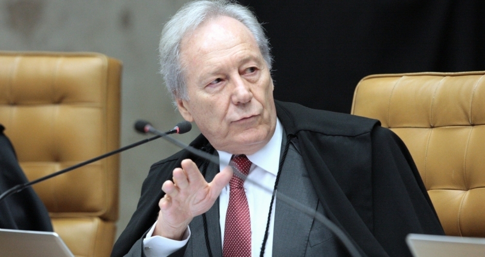 'O requerente sustenta, inicialmente, que a medida adotada pelo Presidente da Rep�blica, al�m de desproporcional e dispendiosa, possui n�tido car�ter eleitoral', cita Lewandowski no relat�rio sobre a a��o