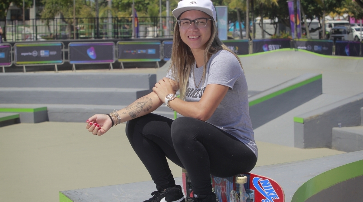 16/03/2018 Entrevista com a atleta do Skate,  Pamela Rosa, que é uma das atrações dos Jogos Cariocas de Verão, que acontece na Barra da Tijuca , nesse fim de semana. Foto de Maíra Coelho / Agência O Dia. Ataque, Esporte,Mulher, Skate, Olimpíadas, Jogos, Olímpicos