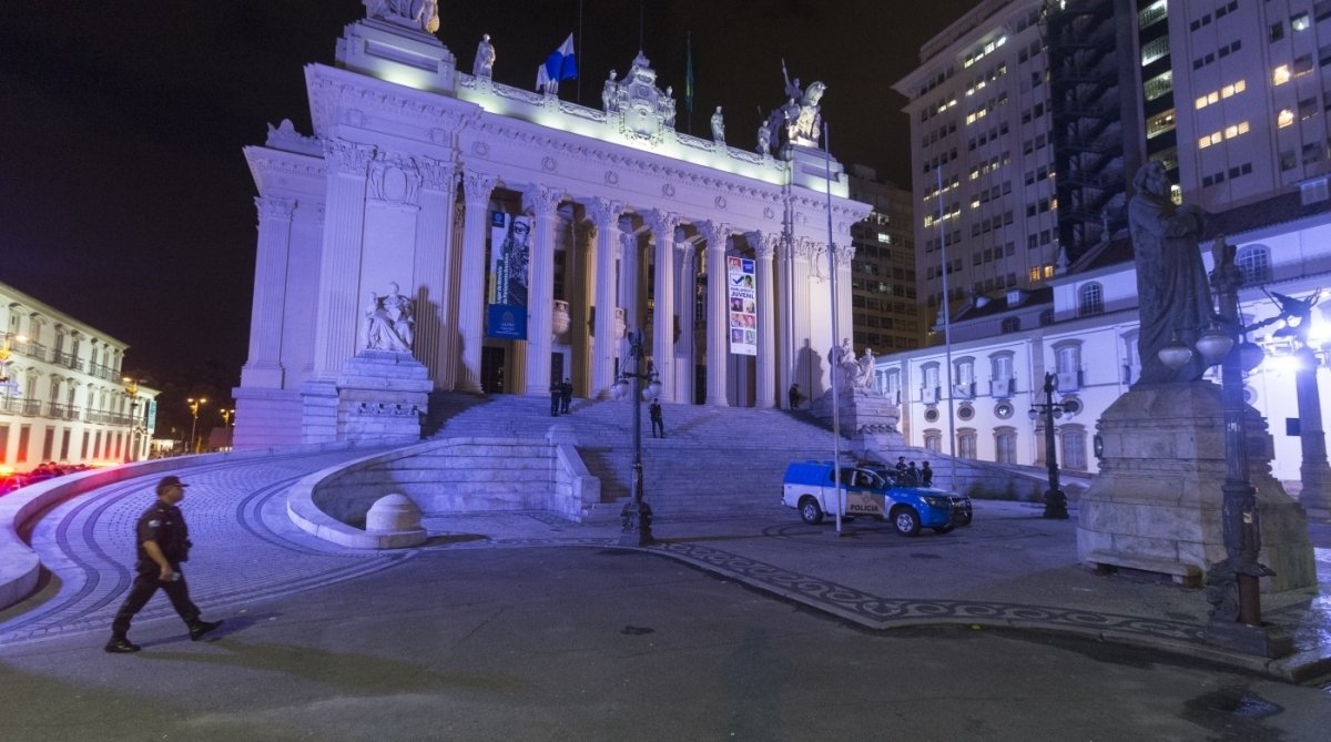 Alerj decidir&aacute; sobre opera&ccedil;&otilde;es financeiras nesta ter&ccedil;a-feira - Daniel Castelo Branco