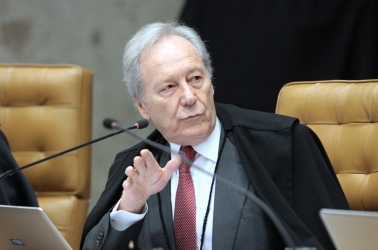 STF dá 48h para ministro da Saúde informar quando começa vacinação contra Covid-19