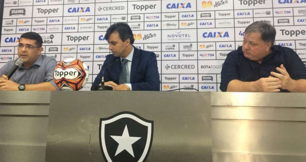 Botafogo entrou com representa��o contra o �rbitro