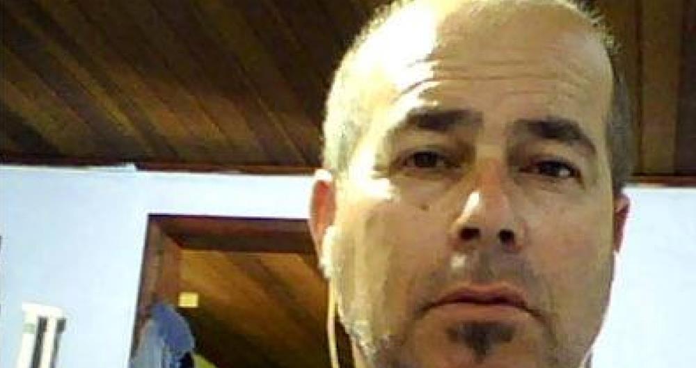 Julio C�sar de Medeiros, de 53 anos, morreu atingido por uma bala perdida em Montevid�u, no Uruguai.