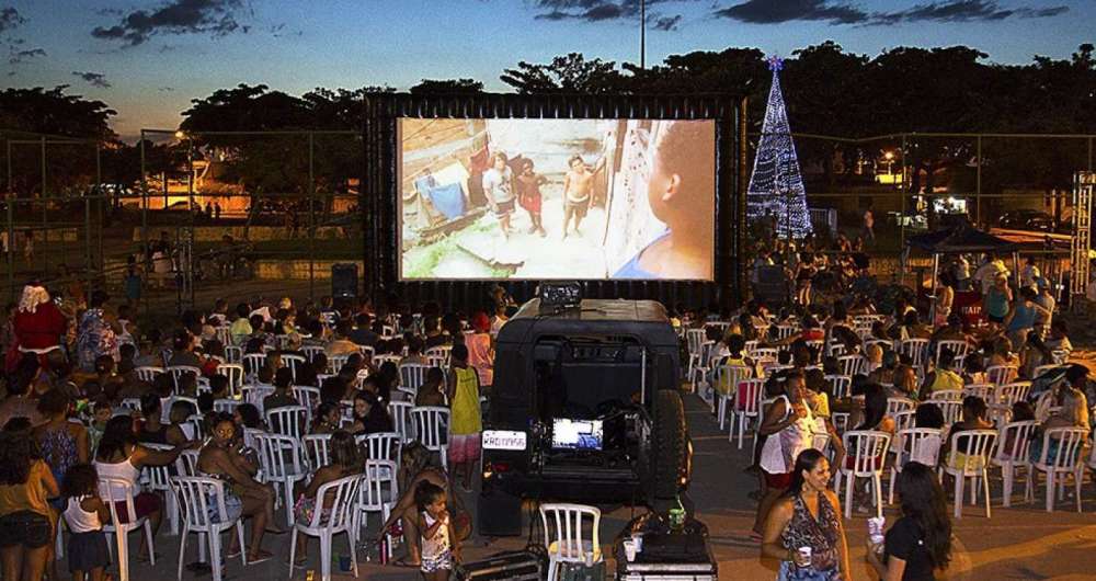 A Mostra Cinem�o � realizada em espa�os p�blicos, com supertel�o  