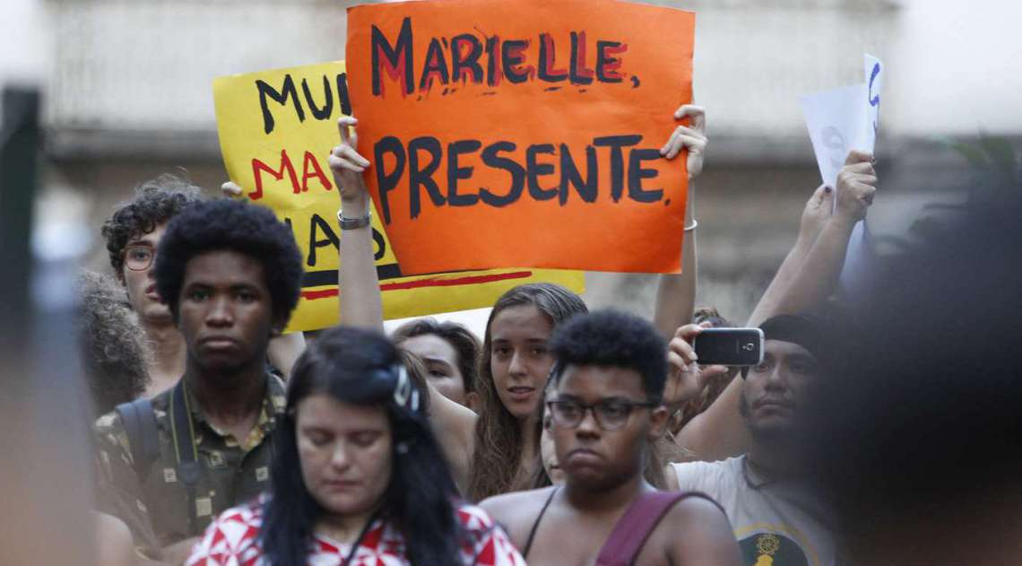 Manifestação reúne milhares de pessoas em protesto contra a morte da vereadora Marielle Franco