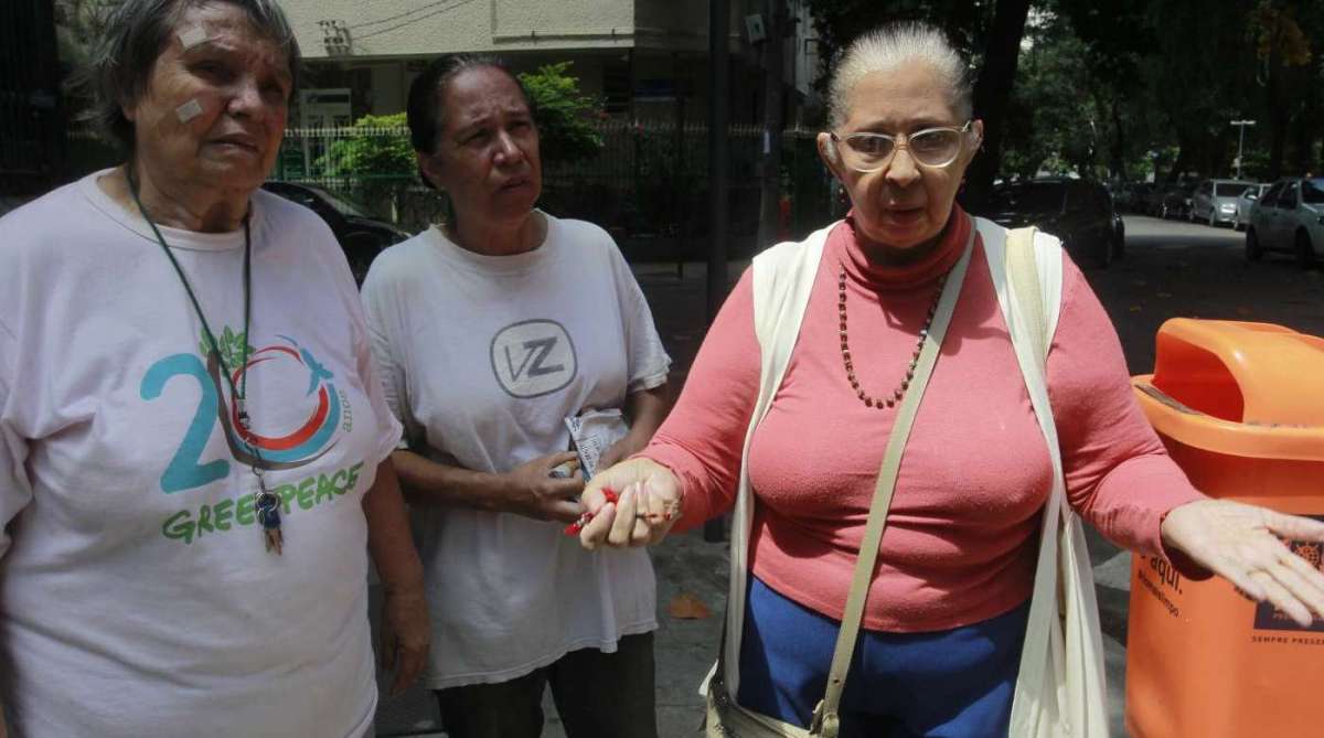 18- -03-20Moradores do Bairro Peixoto reclamam do barulho feito pelo gerador do Hospital Copa D'or . Foto de Ma&iacute;ra Coelho / Ag&ecirc;ncia O Dia. Cidade, Hospital, Atendimento, Transito, Confus&atilde;o.