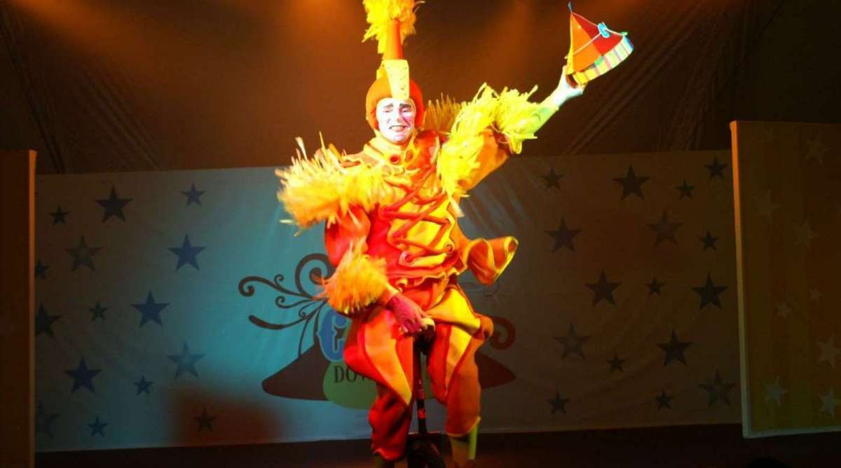 KONICA MINOLTA DIGITAL CAMERA