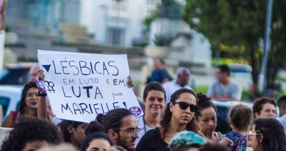 Ato em Niter�i re�ne centenas de militantes contra morte de Marielle Franco