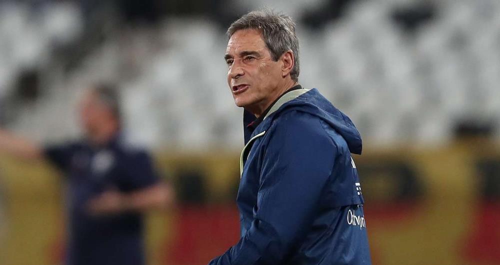 Paulo César Carpegiani no comando do Flamengo contra o Fluminense