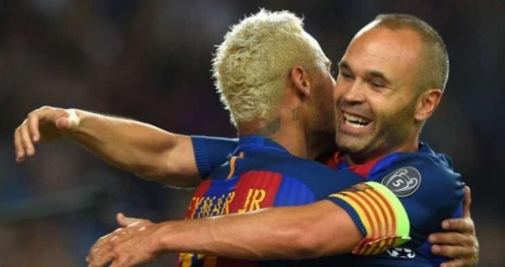 Neymar e Iniesta pelo Barcelona