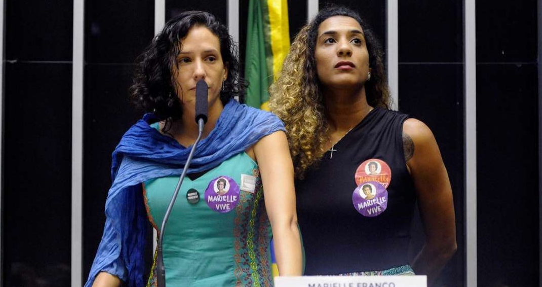 A companheira e a irm� de Marielle Franco discursaram durante a sess�o em homenagem ao Dia Internacional do Direito � Verdade na C�mara dos Deputados.
