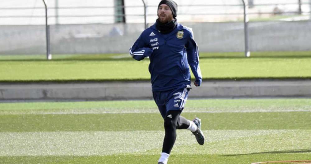 Messi deve enfrentar a Espanha na ter�a-feira