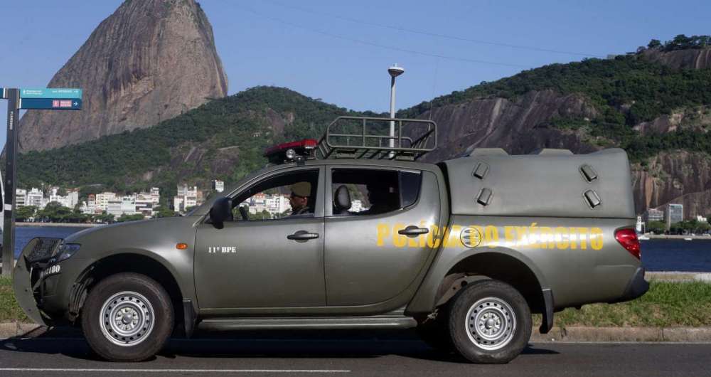 Patrulhamento de militares do Ex�rcito no Aterro do Flamengo na tarde de ontem
