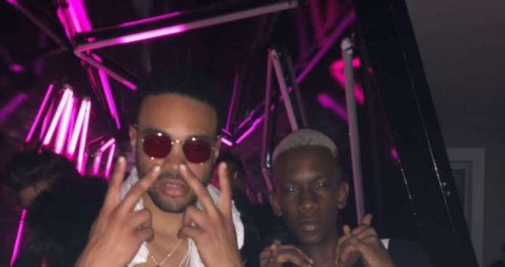 O produtor musical Maejor e o DJ Zullu na festa de Anitta