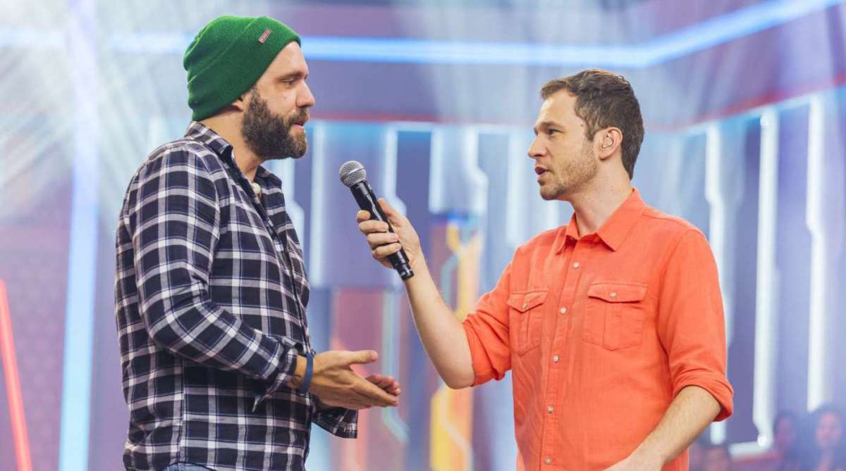 Caruso é entrevistado por Tiago Leifert