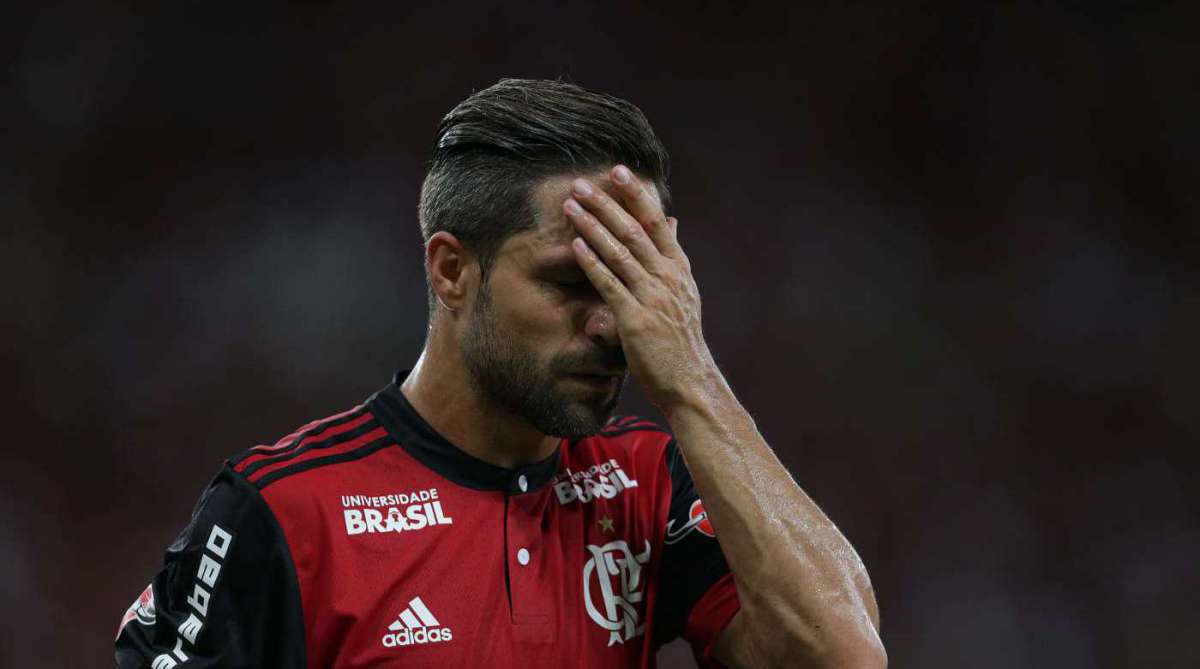 2018-03-28 - Flamengo x Botafogo se enfrentam pela semifinal do Campeonato Carioca. O duelo est&aacute; marcado para a noite desta quarta-feira (28), no Maracan&atilde;. FLAMENGO : Diego Alves, Par&aacute;, R&eacute;ver, Juan e Everton; Jonas, Willian Ar&atilde;o e Diego; Paquet&aacute;, Vinicius J&uacute;nior e Henrique Dourado. BOTAFOGO: Jefferson; Marcinho, Joel Carli, Igor Rabello e Mois&eacute;s; Marcelo, Rodrigo Lindoso, Luiz Fernando, Leo Valencia e Marcos Vin&iacute;cius; Brenner.  Foto: Daniel Castelo Branco / Ag&ecirc;ncia O Dia