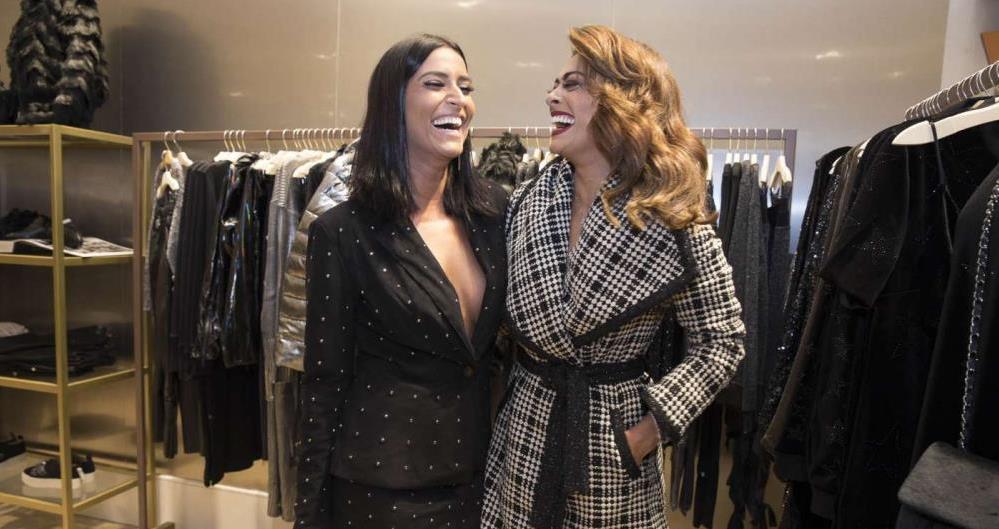 Juliana Paes e Maria Joana em inauguração de loja no Leblon